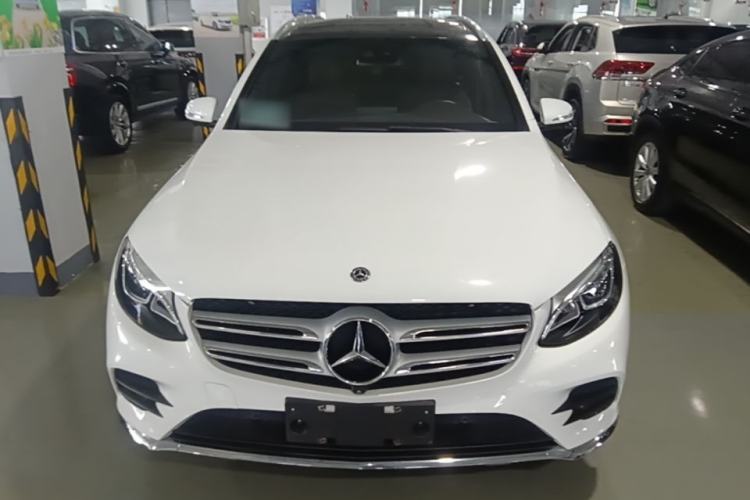 Used Mercedes-Benz GLC 2018 Facelift GLC 260 4MATIC Luxury Edition Front
