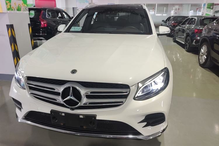 Used Mercedes-Benz GLC 2018 Facelift GLC 260 4MATIC Luxury Edition Front
