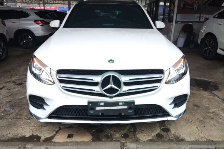 Used Mercedes-Benz GLC 2018 GLC 260 4MATIC Luxury Model Front