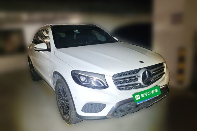 Used Mercedes-Benz GLC 2018 Facelift GLC 200 4MATIC Front Right 45 Deg
