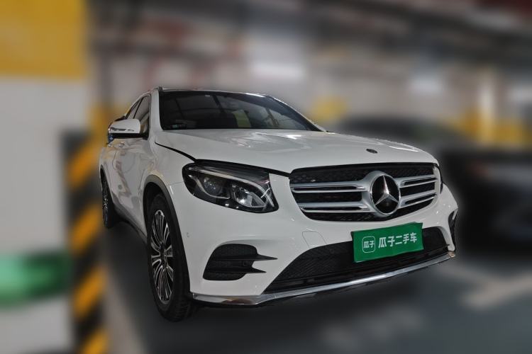 Used Mercedes-Benz GLC 2018 Facelifted GLC 260 4MATIC Dynamic Edition Front Right 45 Deg