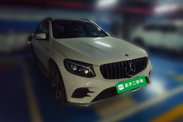 Used Mercedes-Benz GLC 2018 Refreshed GLC 300 4MATIC Dynamic Edition Front Right 45 Deg