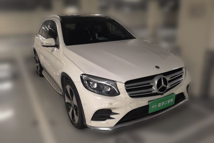 Used Mercedes-Benz GLC 2018 GLC 300 4MATIC Sport Edition Front Right 45 Deg