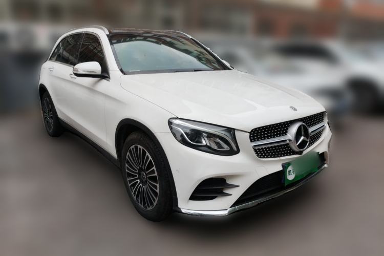 Used Mercedes-Benz GLC 2018 Facelifted GLC 260 4MATIC Dynamic Edition Front Right 45 Deg