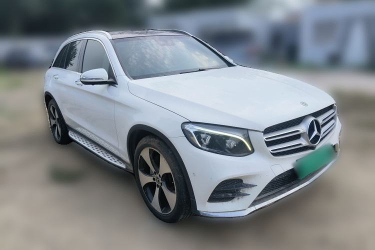 Used Mercedes-Benz GLC 2018 GLC 300 4MATIC Sport Edition Front Right 45 Deg