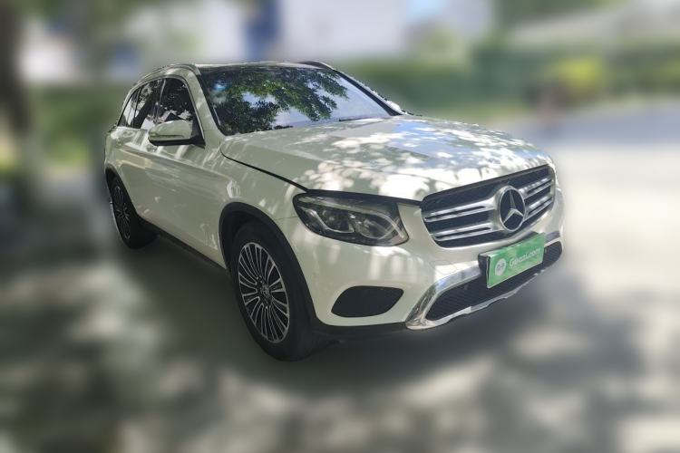 Used Mercedes-Benz GLC 2018 Facelift GLC 200 4MATIC Front Right 45 Deg