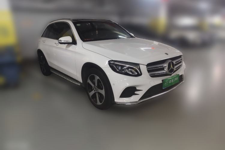 Used Mercedes-Benz GLC 2018 Facelifted GLC 260 4MATIC Dynamic Edition Front Right 45 Deg