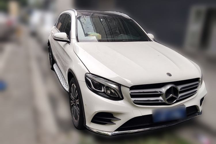 Used Mercedes-Benz GLC 2018 GLC 260 4MATIC Dynamic Edition Front Right 45 Deg