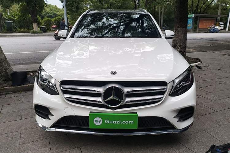 Used Mercedes-Benz GLC 2018 GLC 260 4MATIC Luxury Model Front