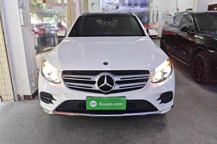 Used Mercedes-Benz GLC 2018 Refreshed GLC 300 4MATIC Dynamic Edition Front