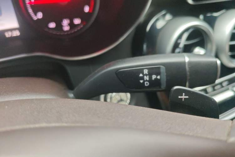 Used Mercedes-Benz GLC 2018 Facelift GLC 200 4MATIC Gear Lever