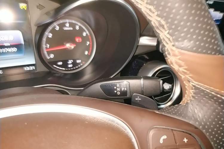 Used Mercedes-Benz GLC 2018 GLC 200 4MATIC Gear Lever