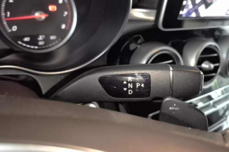 Used Mercedes-Benz GLC 2018 GLC 200 4MATIC Gear Lever