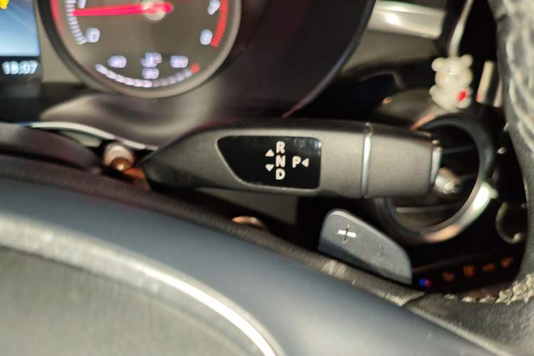 Used Mercedes-Benz GLC 2018 GLC 200 4MATIC Gear Lever
