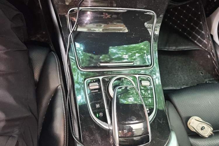 Used Mercedes-Benz GLC 2018 GLC 260 4MATIC Luxury Model Gear Lever