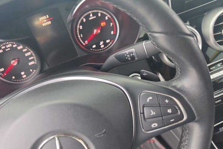 Used Mercedes-Benz GLC 2018 Facelift GLC 200 4MATIC Gear Lever