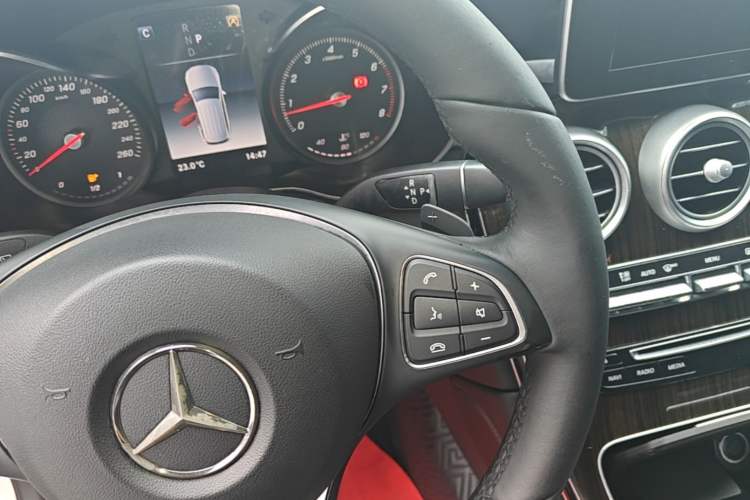 Used Mercedes-Benz GLC 2018 GLC 260 4MATIC Luxury Model Gear Lever