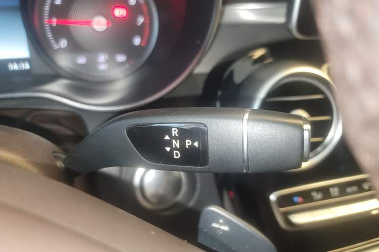 Used Mercedes-Benz GLC 2018 Facelift GLC 200 4MATIC Gear Lever