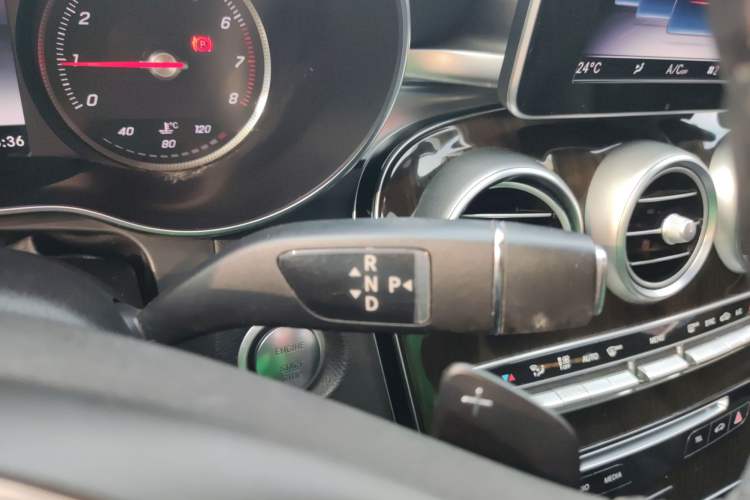 Used Mercedes-Benz GLC 2018 GLC 260 4MATIC Luxury Model Gear Lever