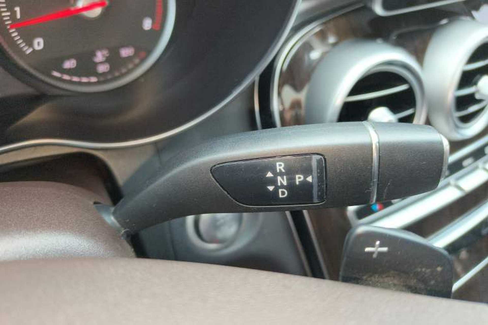 Used Mercedes-Benz GLC 2018 Facelifted GLC 260 4MATIC Dynamic Edition Gear Lever