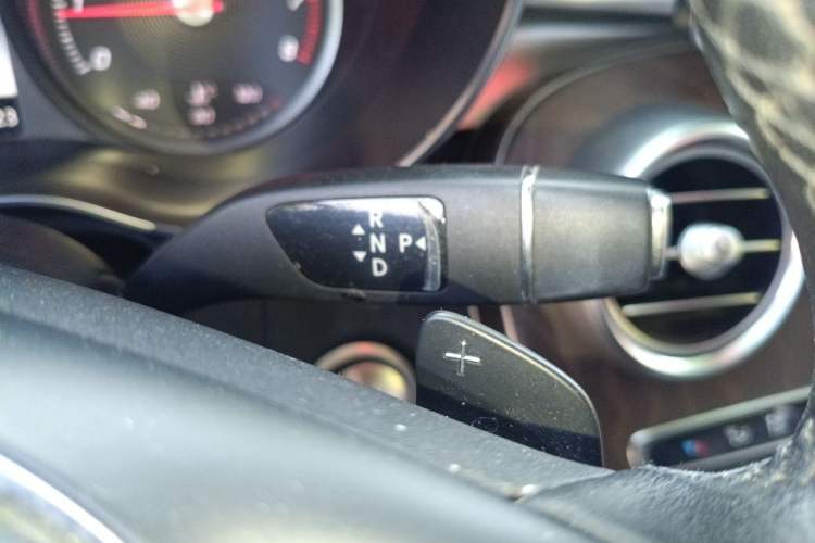 Used Mercedes-Benz GLC 2018 GLC 300 4MATIC Sport Edition Gear Lever