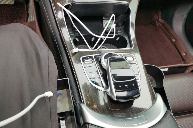 Used Mercedes-Benz GLC 2018 GLC 260 4MATIC Luxury Model Gear Lever