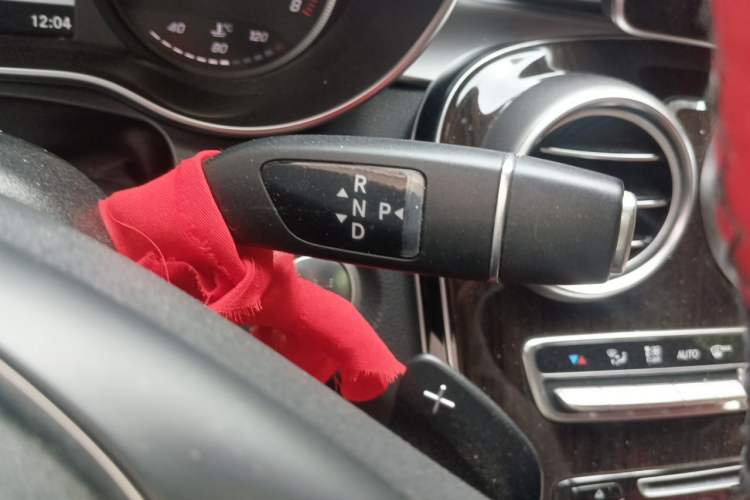 Used Mercedes-Benz GLC 2018 Facelifted GLC 260 4MATIC Dynamic Edition Gear Lever