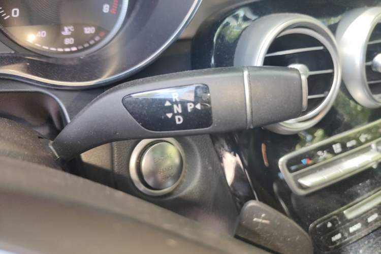 Used Mercedes-Benz GLC 2018 Facelift GLC 200 4MATIC Gear Lever