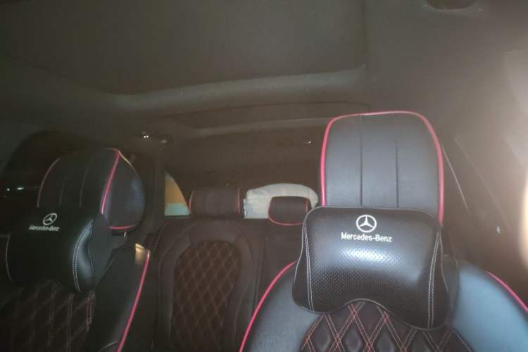 Used Mercedes-Benz GLC 2018 Facelifted GLC 260 4MATIC Dynamic Edition Headliner
