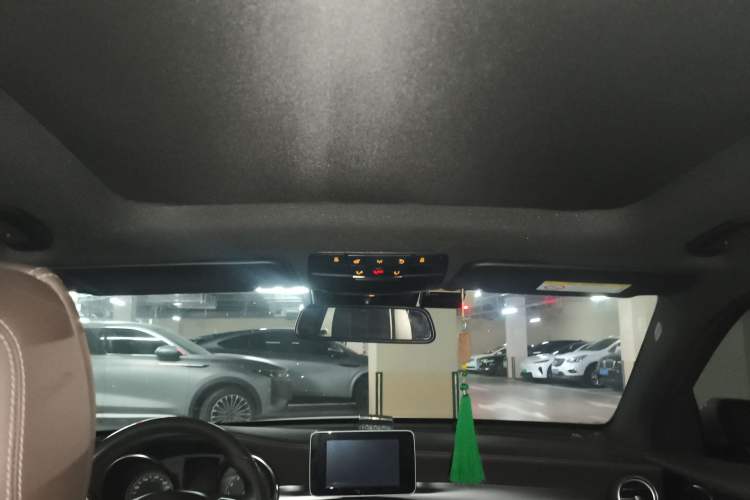 Used Mercedes-Benz GLC 2018 GLC 260 4MATIC Luxury Model Headliner
