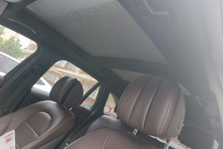 Used Mercedes-Benz GLC 2018 Facelift GLC 260 4MATIC Luxury Edition Headliner