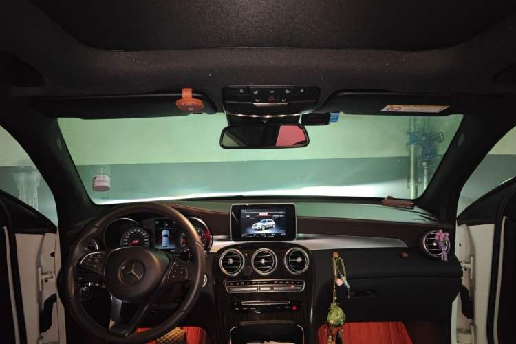 Used Mercedes-Benz GLC 2018 GLC 260 4MATIC Luxury Model Headliner