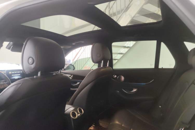 Used Mercedes-Benz GLC 2018 Facelift GLC 260 4MATIC Luxury Edition Headliner