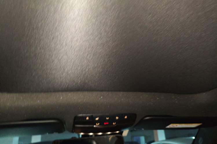 Used Mercedes-Benz GLC 2018 GLC 200 4MATIC Headliner