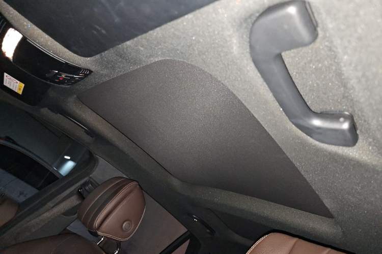 Used Mercedes-Benz GLC 2018 Facelifted GLC 260 4MATIC Dynamic Edition Headliner