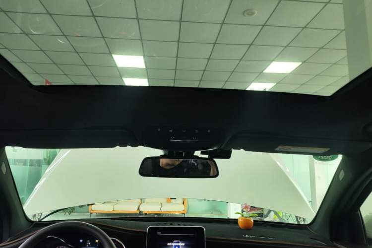 Used Mercedes-Benz GLC 2018 Facelifted GLC 260 4MATIC Dynamic Edition Headliner
