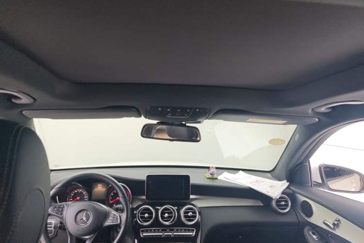 Used Mercedes-Benz GLC 2018 Facelift GLC 200 4MATIC Headliner
