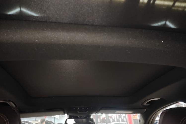 Used Mercedes-Benz GLC 2018 GLC 260 4MATIC Luxury Model Headliner
