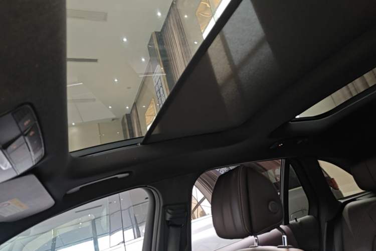 Used Mercedes-Benz GLC 2018 GLC 260 4MATIC Luxury Model Headliner