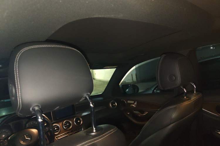 Used Mercedes-Benz GLC 2018 GLC 300 4MATIC Sport Edition Headliner