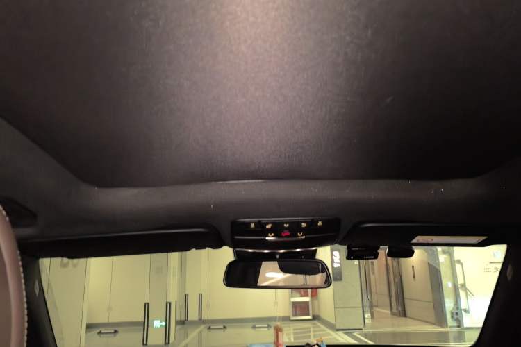 Used Mercedes-Benz GLC 2018 GLC 300 4MATIC Sport Edition Headliner