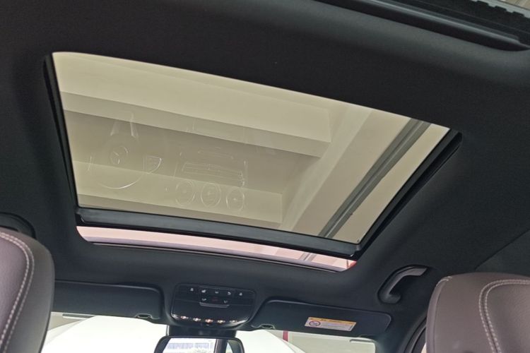 Used Mercedes-Benz GLC 2018 Facelift GLC 260 4MATIC Luxury Edition Headliner