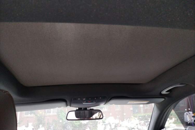Used Mercedes-Benz GLC 2018 Facelifted GLC 260 4MATIC Dynamic Edition Headliner
