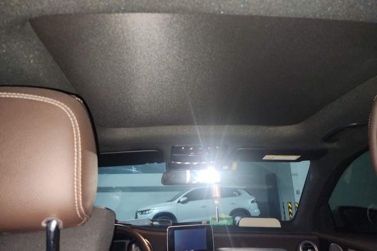 Used Mercedes-Benz GLC 2018 GLC 260 4MATIC Luxury Model Headliner