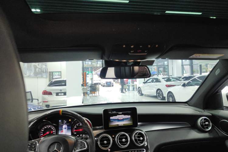 Used Mercedes-Benz GLC 2018 GLC 260 4MATIC Luxury Model Headliner