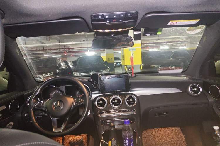 Used Mercedes-Benz GLC 2018 Facelifted GLC 260 4MATIC Dynamic Edition Headliner