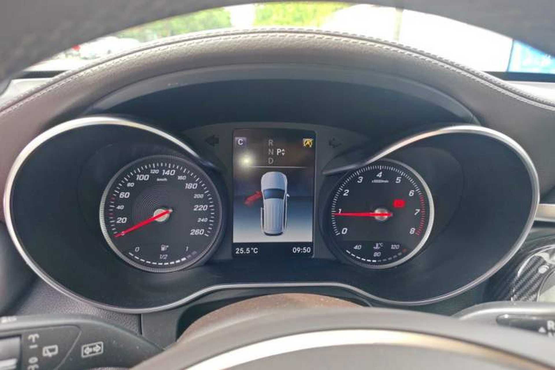 Used Mercedes-Benz GLC 2018 Facelift GLC 260 4MATIC Luxury Edition Instrument Cluster