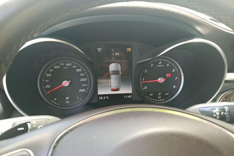 Used Mercedes-Benz GLC 2018 Facelift GLC 260 4MATIC Luxury Edition Instrument Cluster