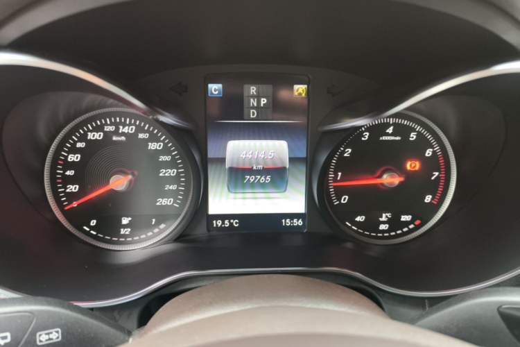 Used Mercedes-Benz GLC 2018 Facelift GLC 260 4MATIC Luxury Edition Instrument Cluster
