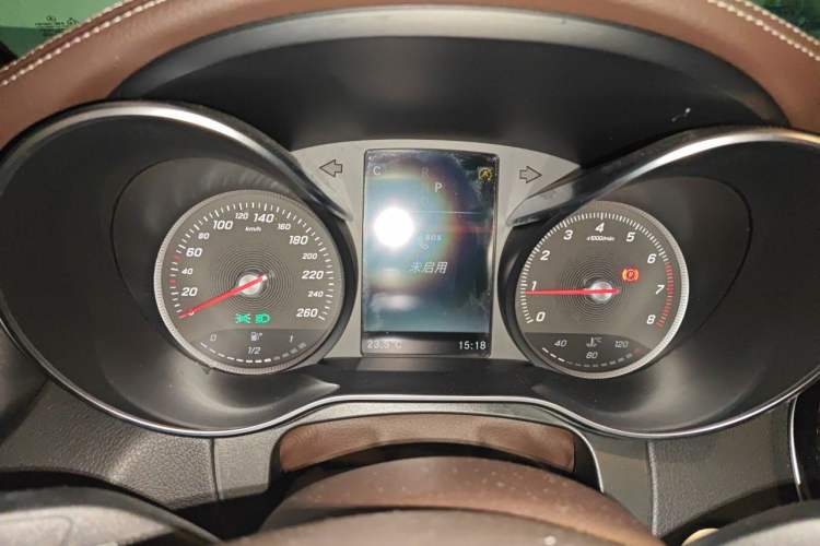 Used Mercedes-Benz GLC 2018 GLC 260 4MATIC Luxury Model Instrument Cluster